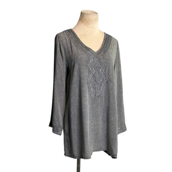 Luna Moon Gray Distress Metallic Embroidered 3/4 Sleeve Blouse size Small - Picture 10 of 13